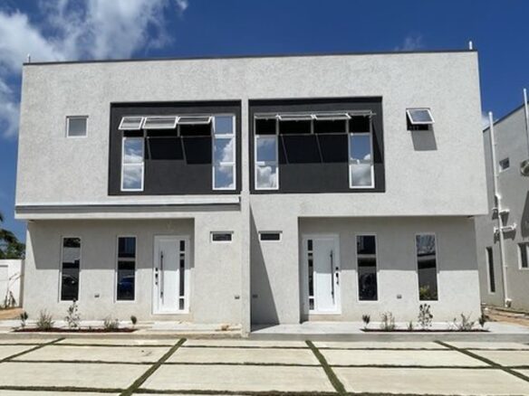 La Sierra Townhouse for Sale | 3 Bedroom | Modern | Gated! | Cen-Trin Real Estate | Cunupia, Trinidad Cen-Trin Real Estate