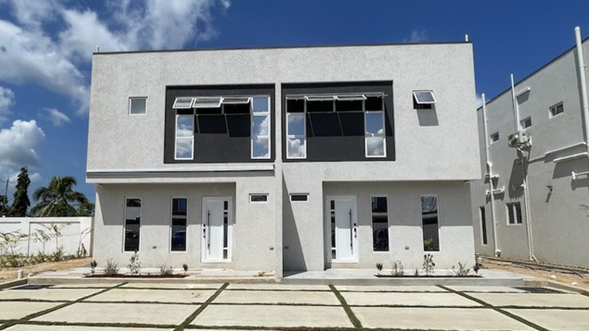 La Sierra Townhouse for Sale | 3 Bedroom | Modern | Gated! | Cen-Trin Real Estate | Cunupia, Trinidad Cen-Trin Real Estate