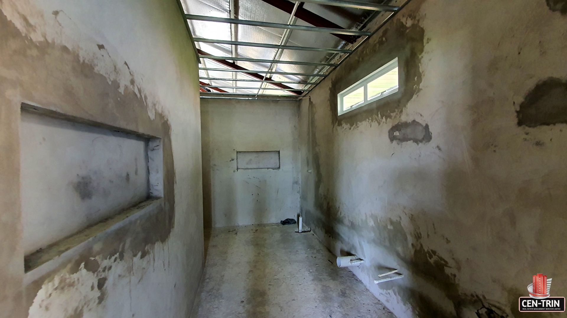 House for sale in Chaguanas 3 bedroom Woodford Gardens Front master bathroom