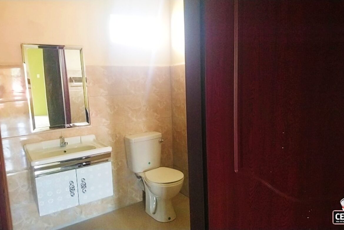 Spacious & Secure Apartment for Rent in Cunupia - 2 Bedroom in a secure, gated community on Chin Chin Road, Cunupia - bathroom view