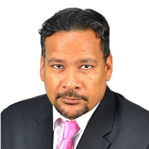 Ryan De Castro 2 Headshot of Ryan de Castro, Real Estate Professional at Cen-Trin Real Estate
