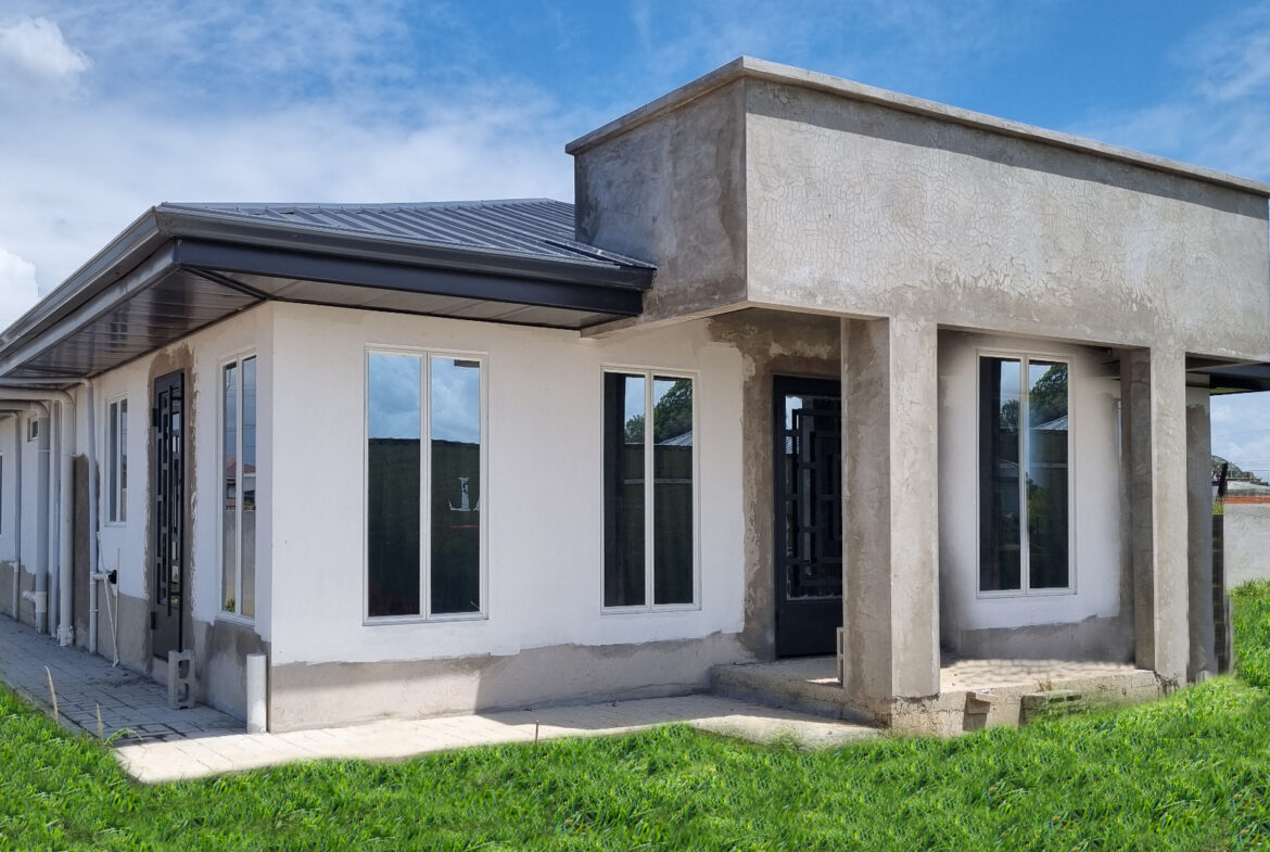 House for sale in Chaguanas 3 bedroom Woodford Gardens Front