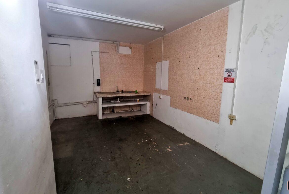 Couva Commercial Rental kitchen area