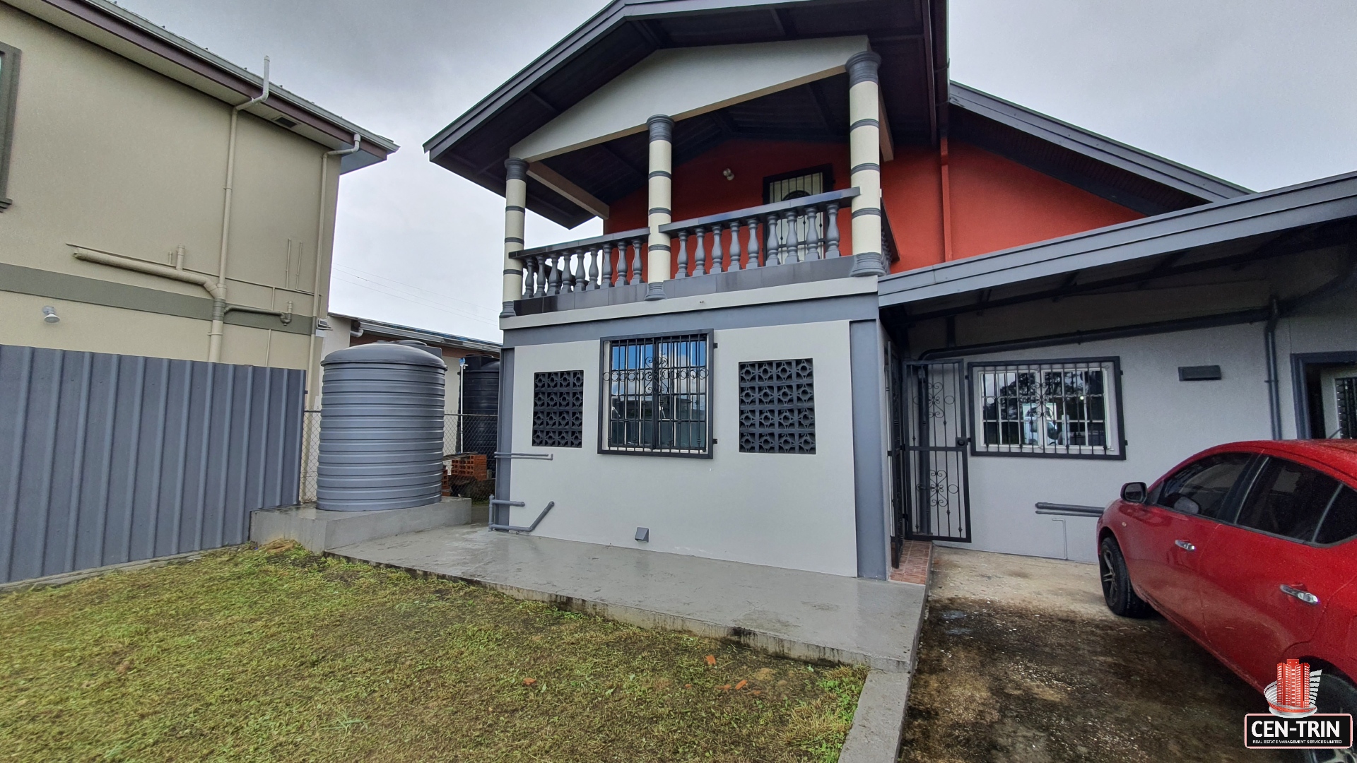 Roystonia 3 Bedroom house for sale With charming backyard space